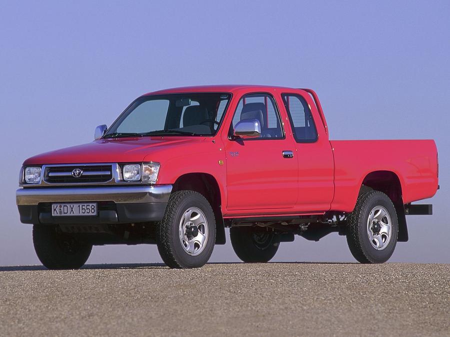 Toyota Hilux Xtra Cab 1997 года  (фото 1 из 9)